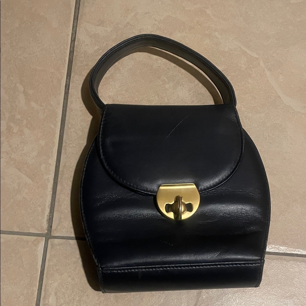 Vintage lord and Taylor navy top handle bag Leather Handbag small and chic